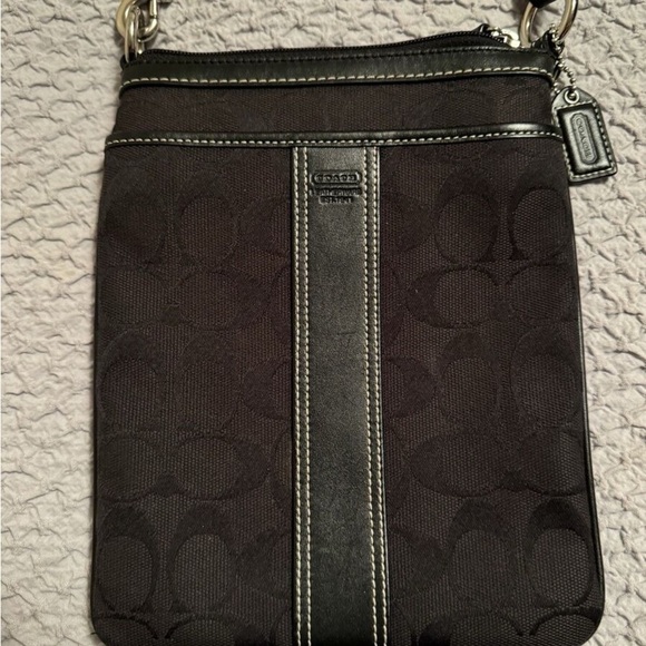 Coach Black Unisex Crossbody Bag - Picture 1 of 10